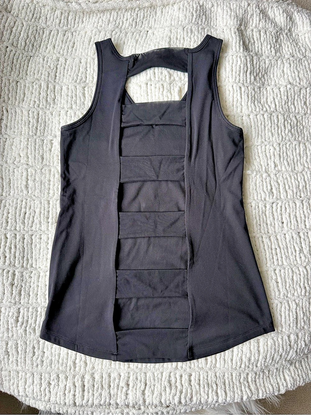 Yogalicious Strappy Black Athletic Tank Top